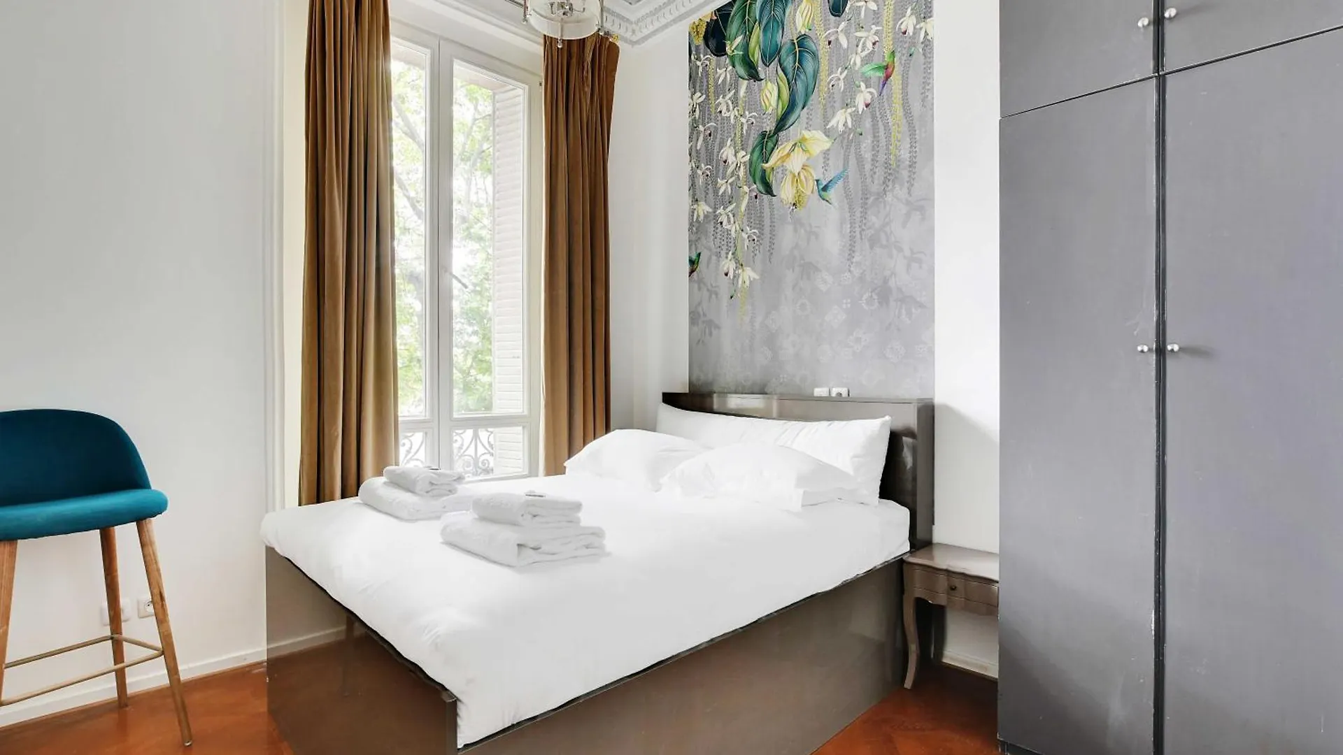 Magnificent Appt - 2bd-4p - Georges V - Champs-elysees