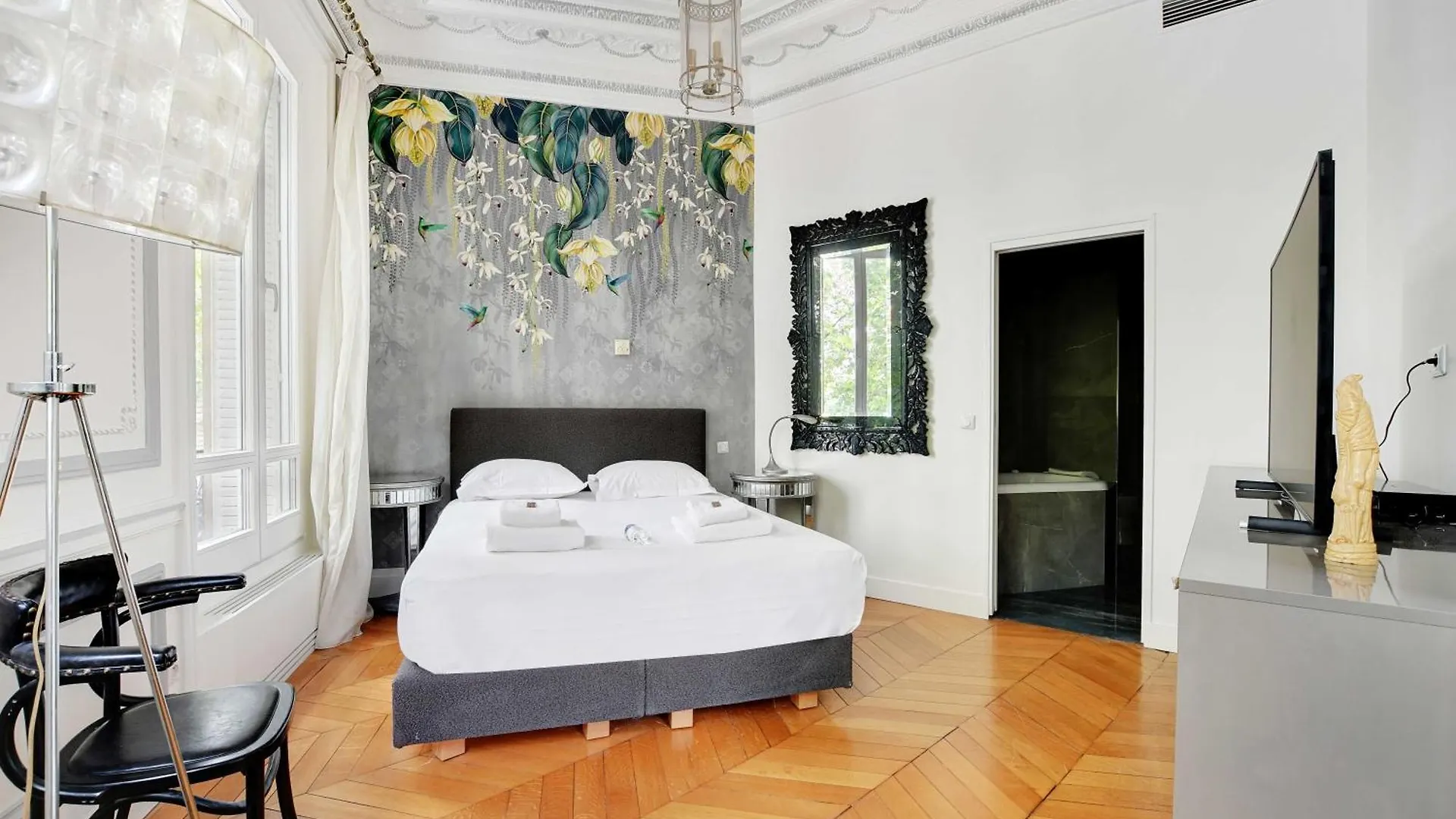 Magnificent Appt - 2bd-4p - Georges V - Champs-elysees
