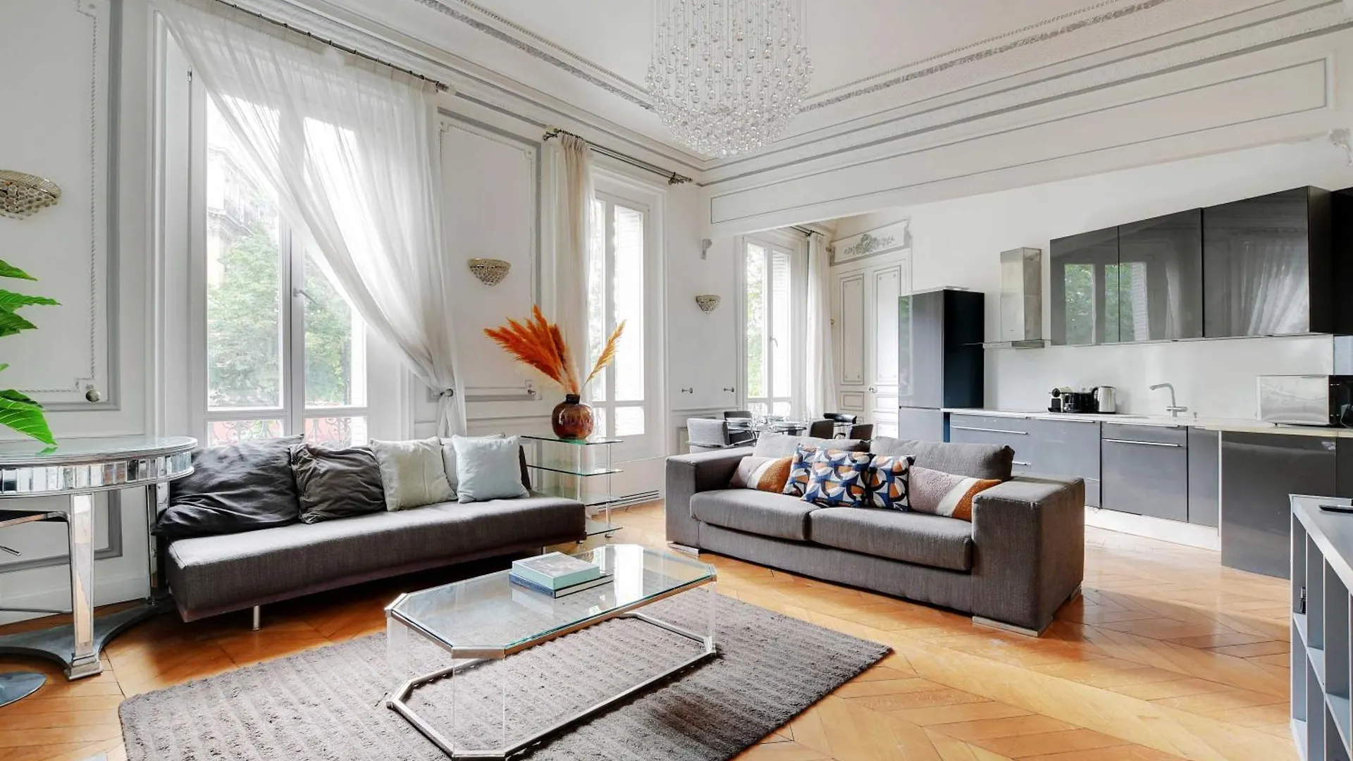 Apartment Magnificent Appt - 2bd-4p - Georges V - Champs-elysees