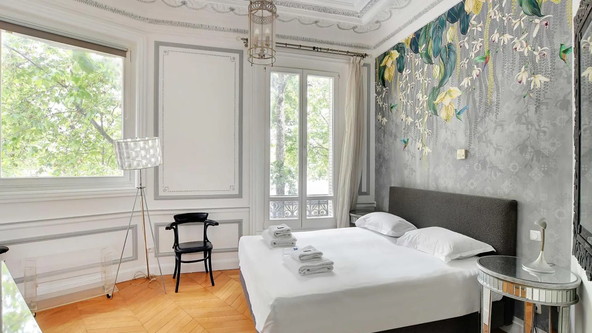 Magnificent Appt - 2bd-4p - Georges V - Champs-elysees Apartment *